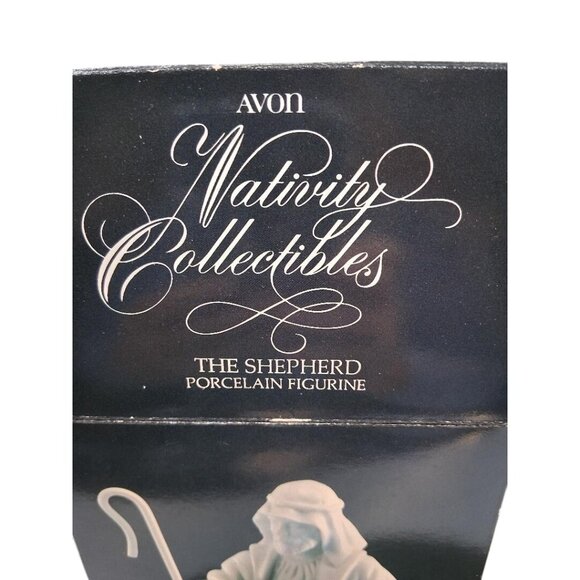 Avon Nativity Collectibles The Shepherd Porcelain Figurine 1983 White & Beige Ha - Picture 5 of 8